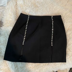 Black slit skirt